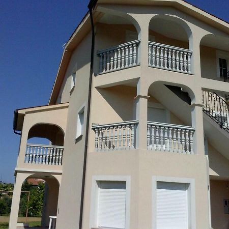 Apartmani Slavko Fazana Luaran gambar